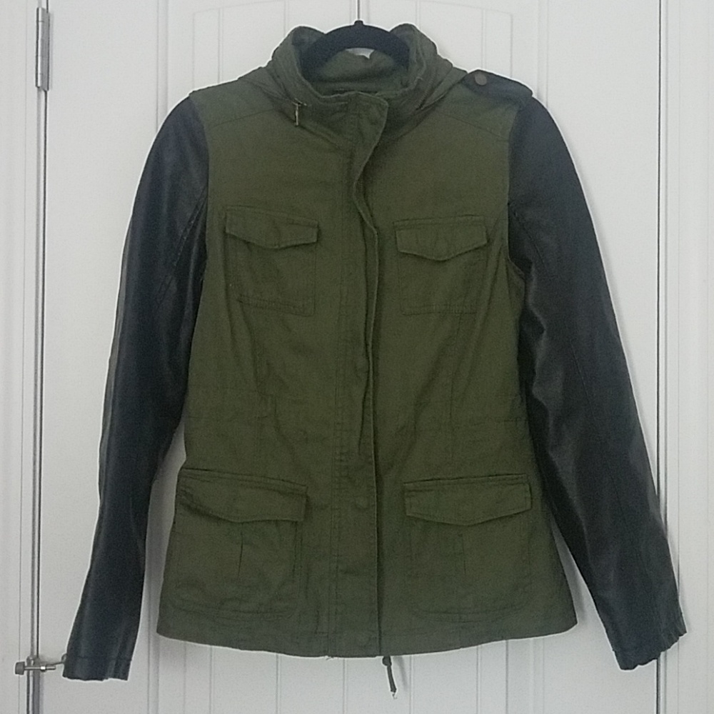 ⚡2/$35 Army Green Jacket